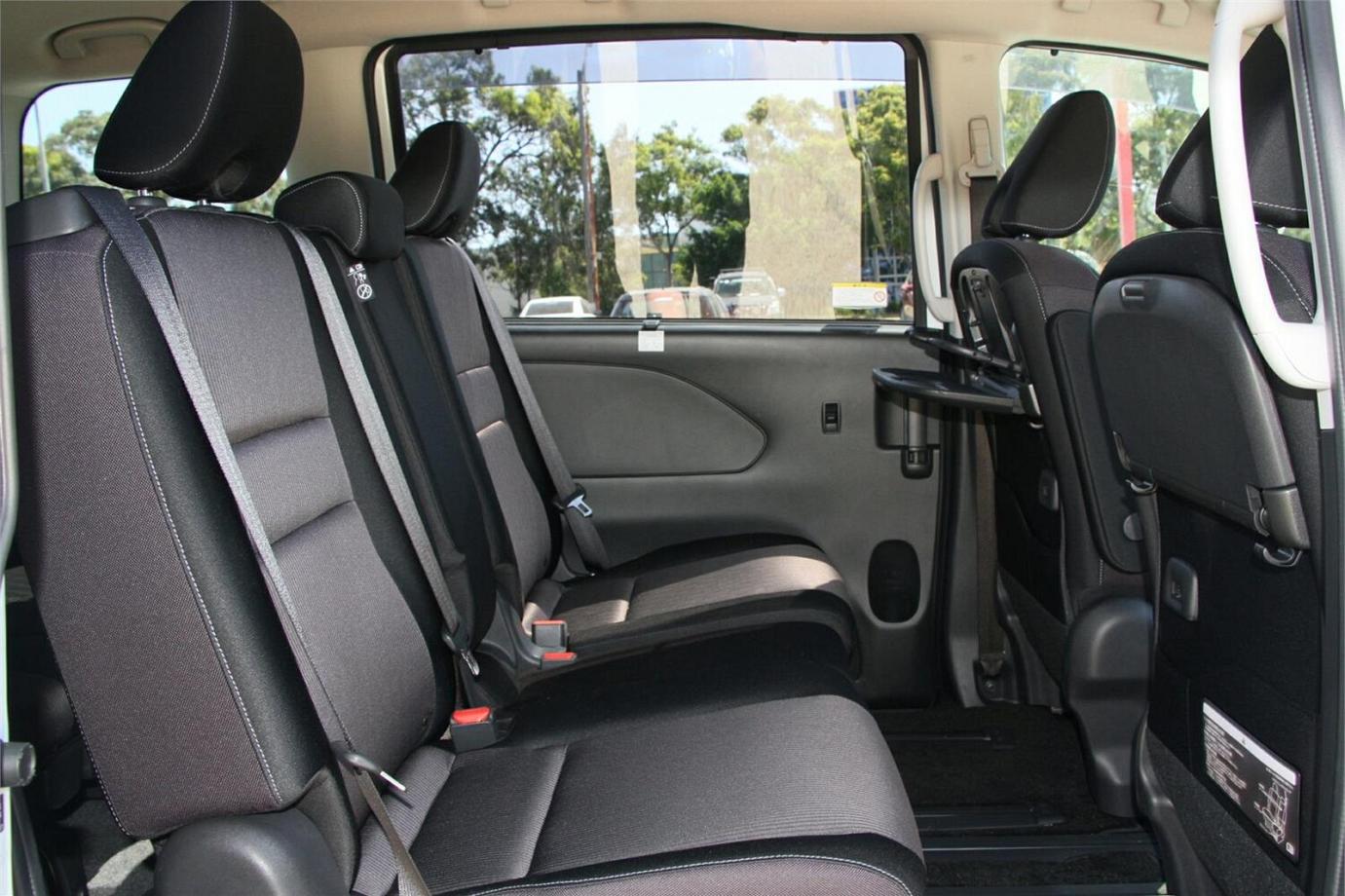2016 Nissan Serena Highway Star (s-hybrid)-1