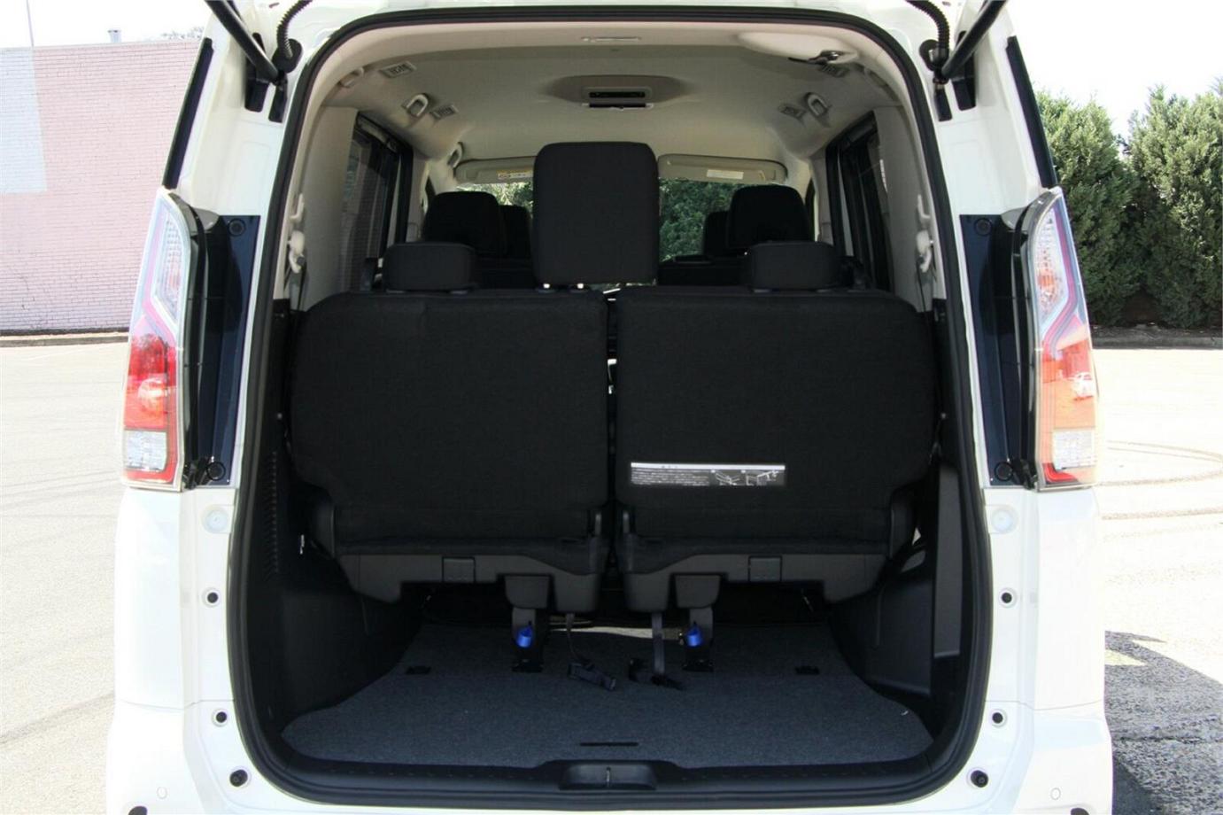 2016 Nissan Serena Highway Star (s-hybrid)-12