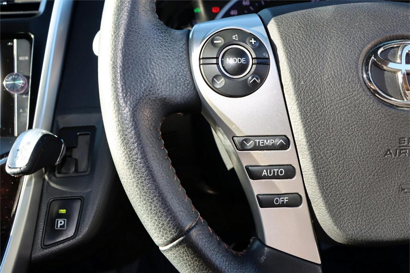 2014 Toyota Sai S C Package (hybrid)-9