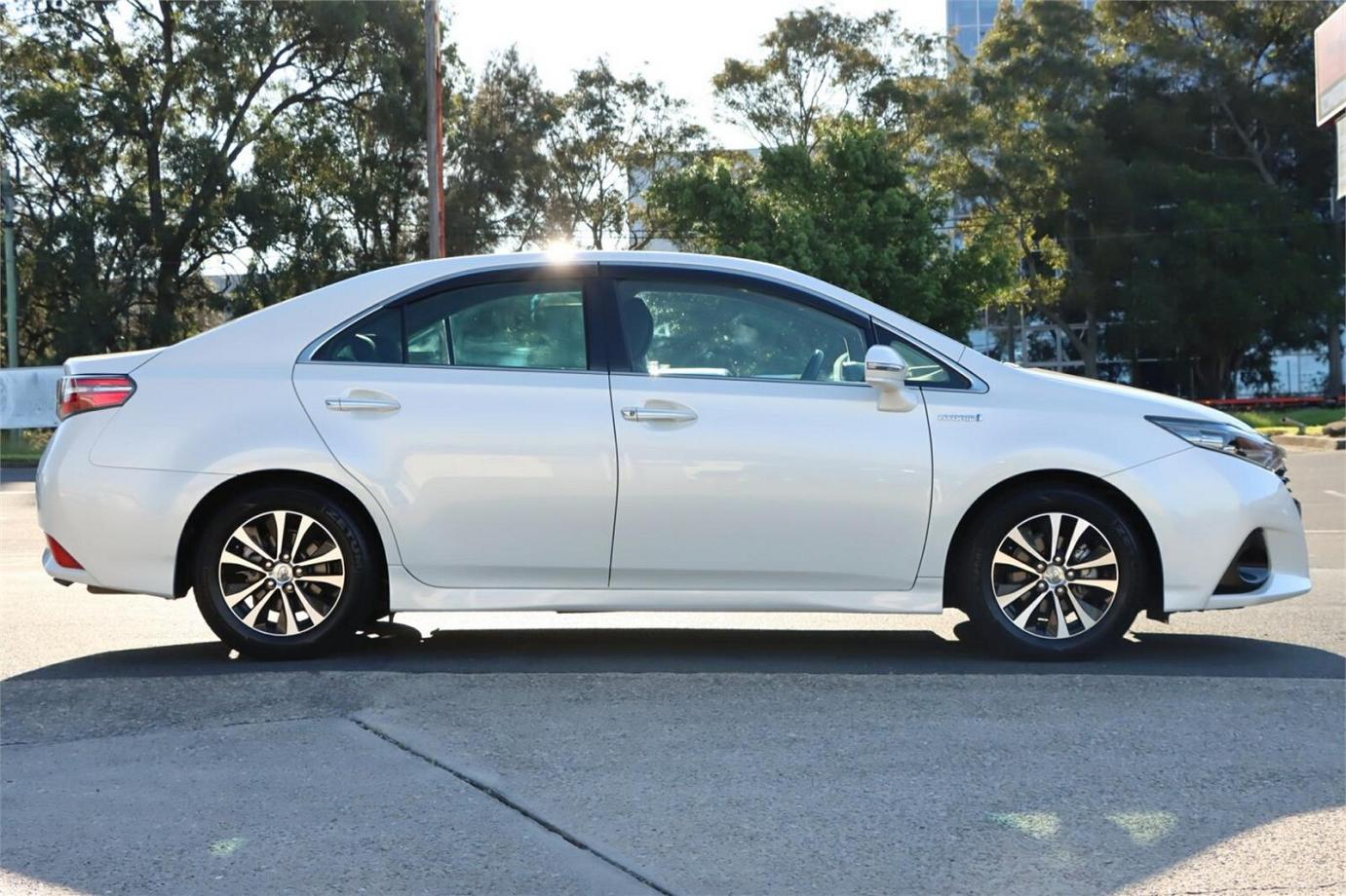 2014 Toyota Sai S C Package (hybrid)-2