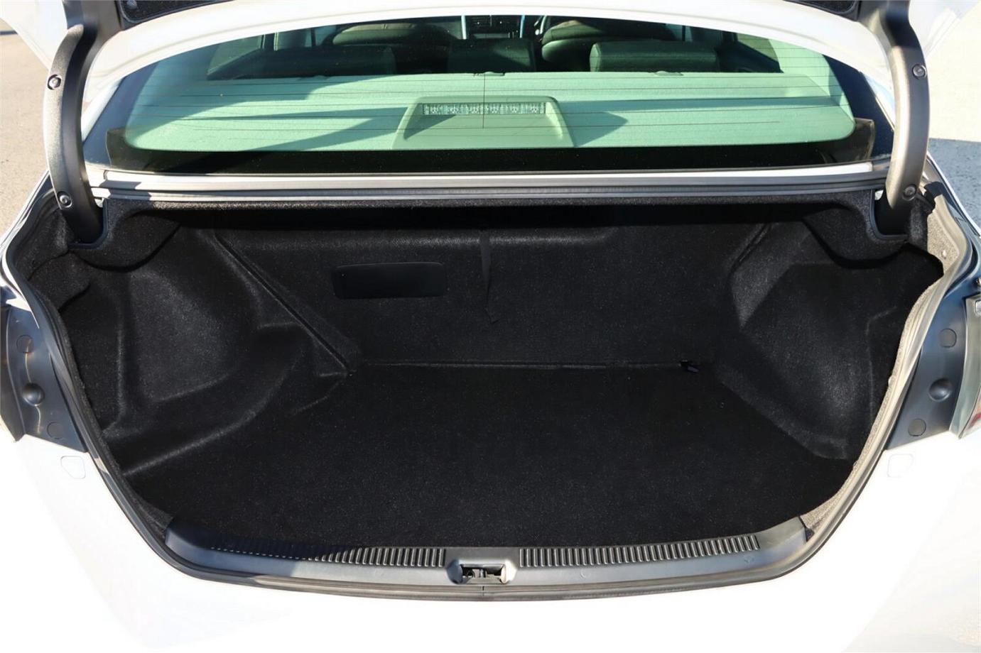 2014 Toyota Sai S C Package (hybrid)-15
