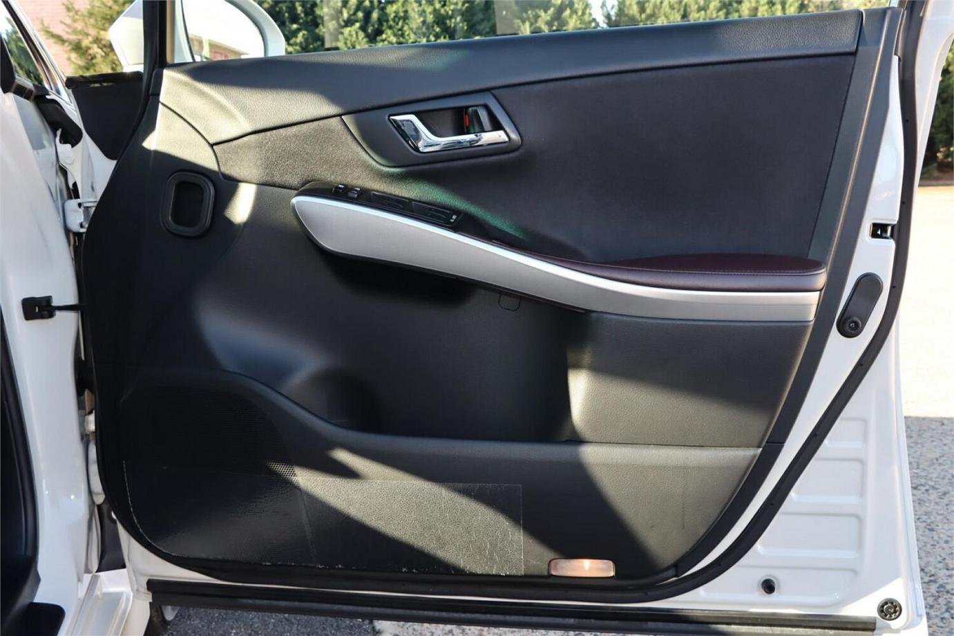 2014 Toyota Sai S C Package (hybrid)-16