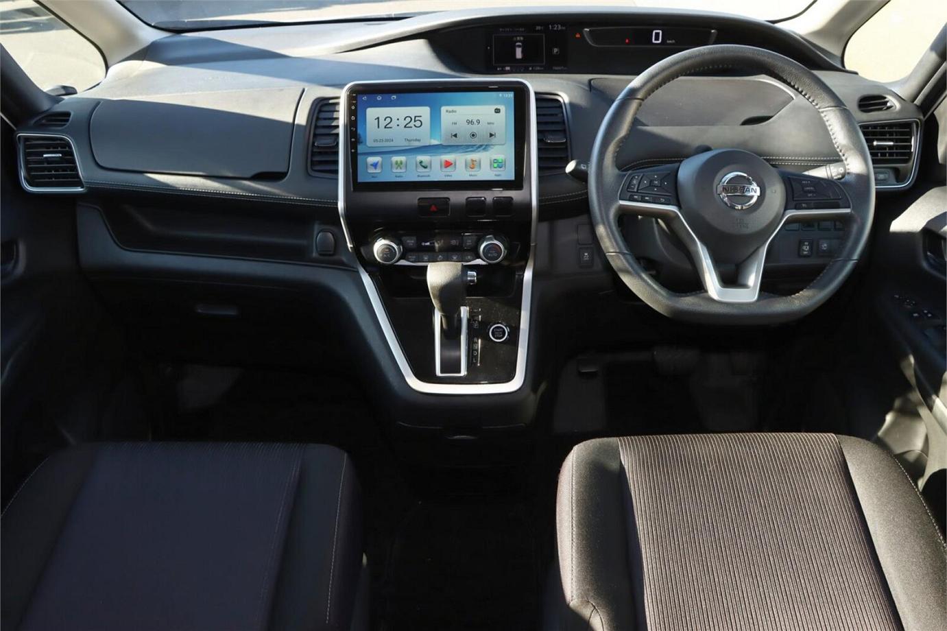 2017 Nissan Serena Highway Star (s-hybrid)-15
