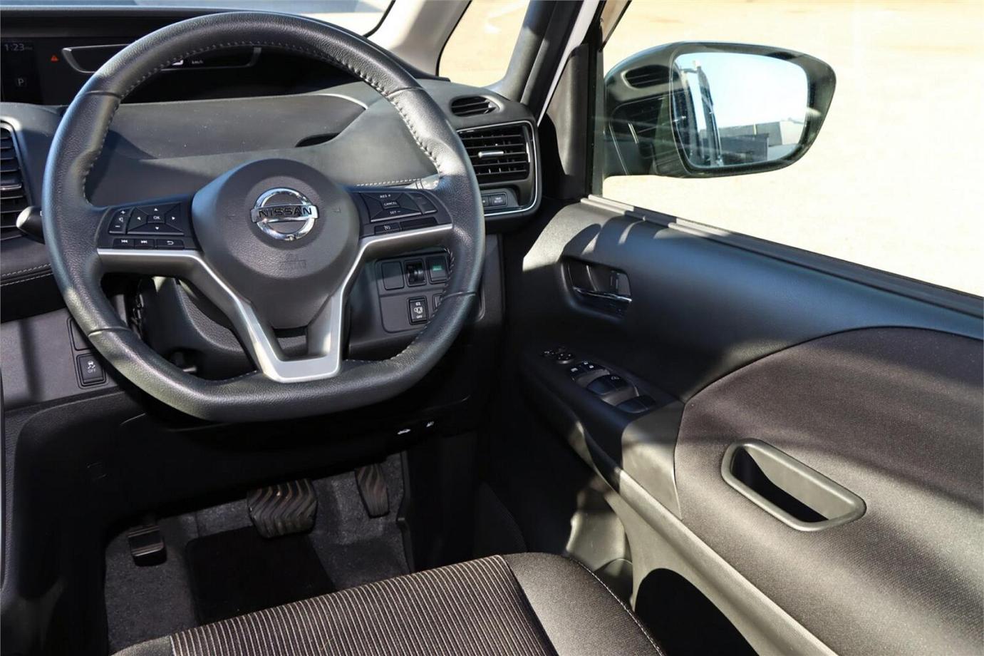 2017 Nissan Serena Highway Star (s-hybrid)-16