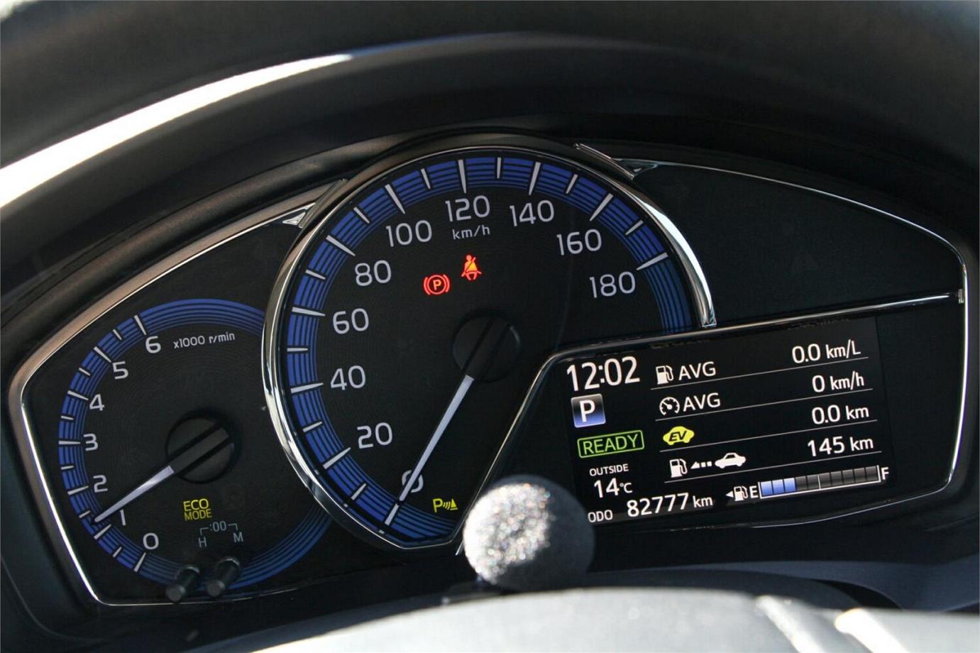 2018 Toyota Corolla Axio (hybrid)-4