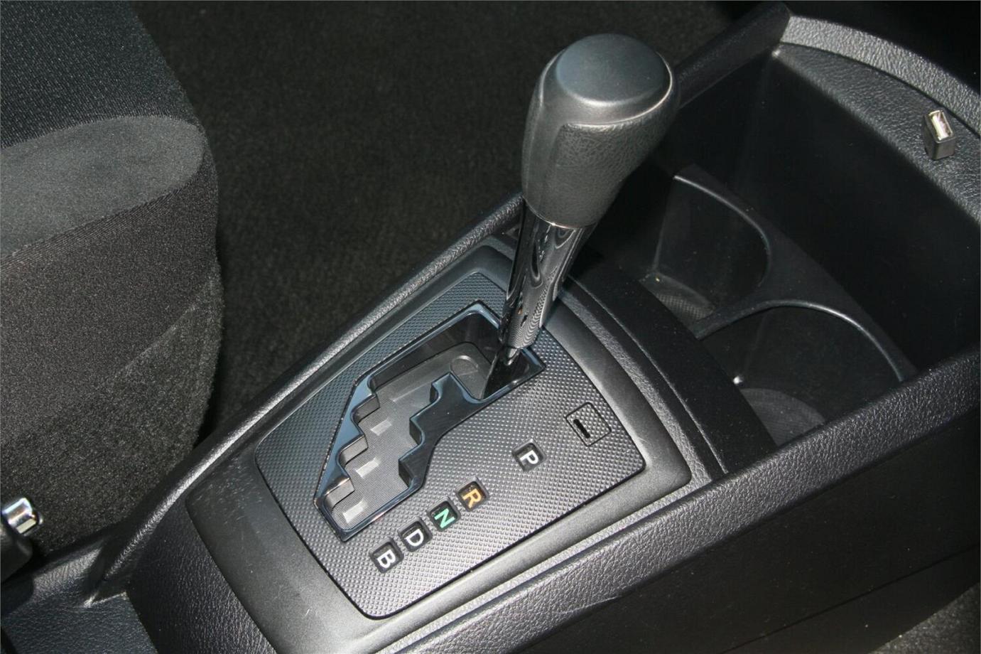 2018 Toyota Corolla Axio (hybrid)-7