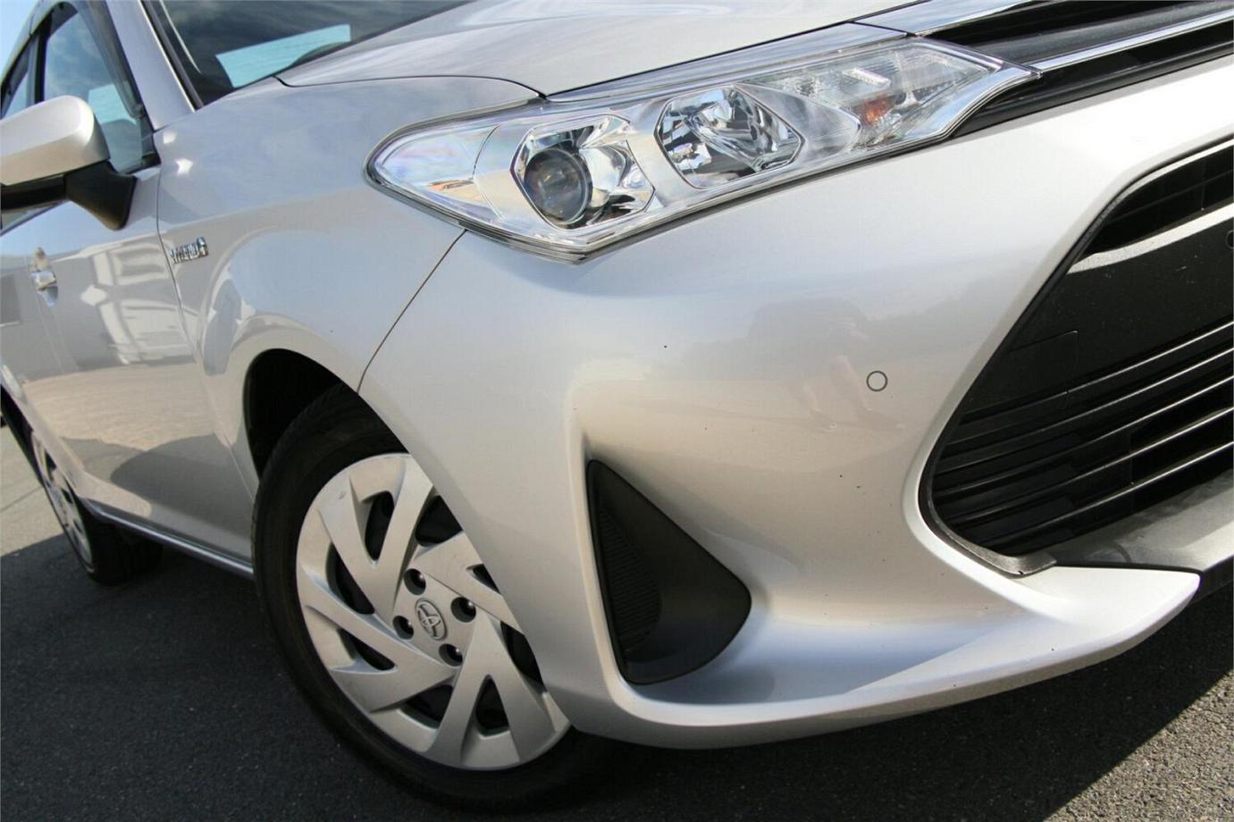 2018 Toyota Corolla Axio (hybrid)-8