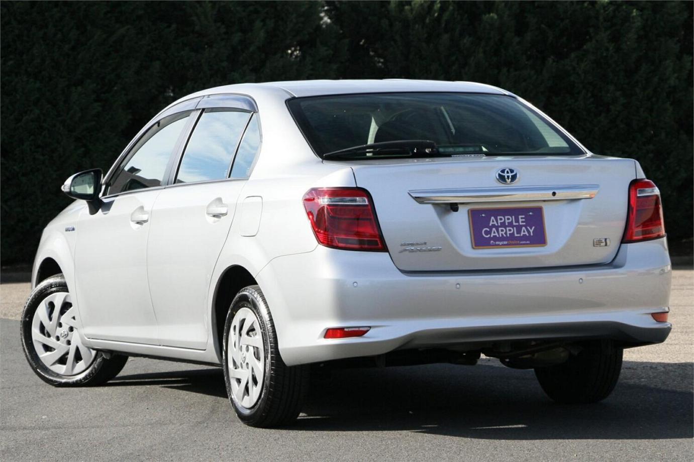 2018 Toyota Corolla Axio (hybrid)-9