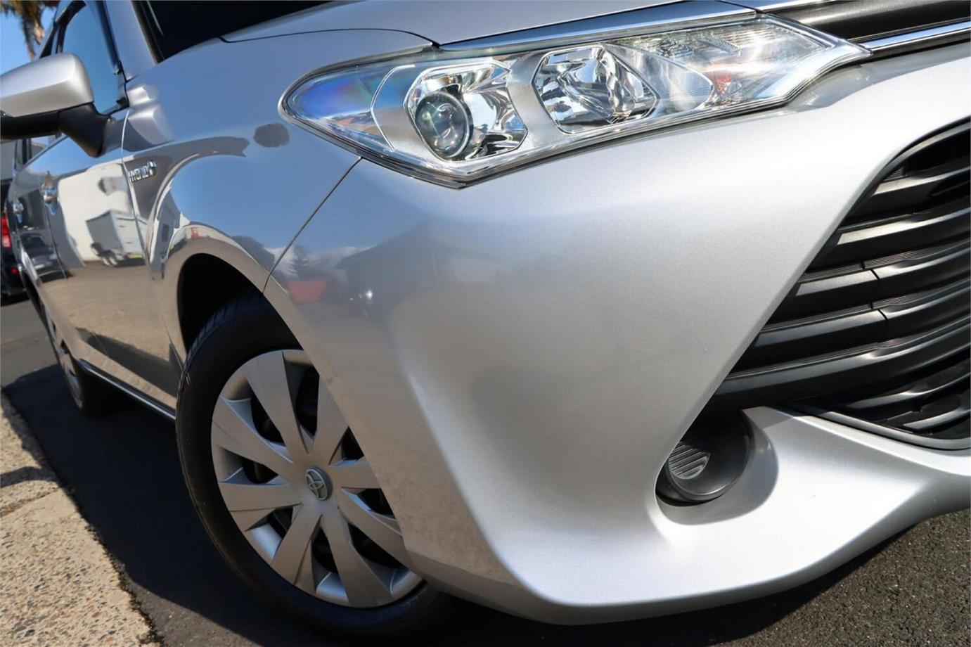 2015 Toyota Corolla Fielder Ex (hybrid)-8