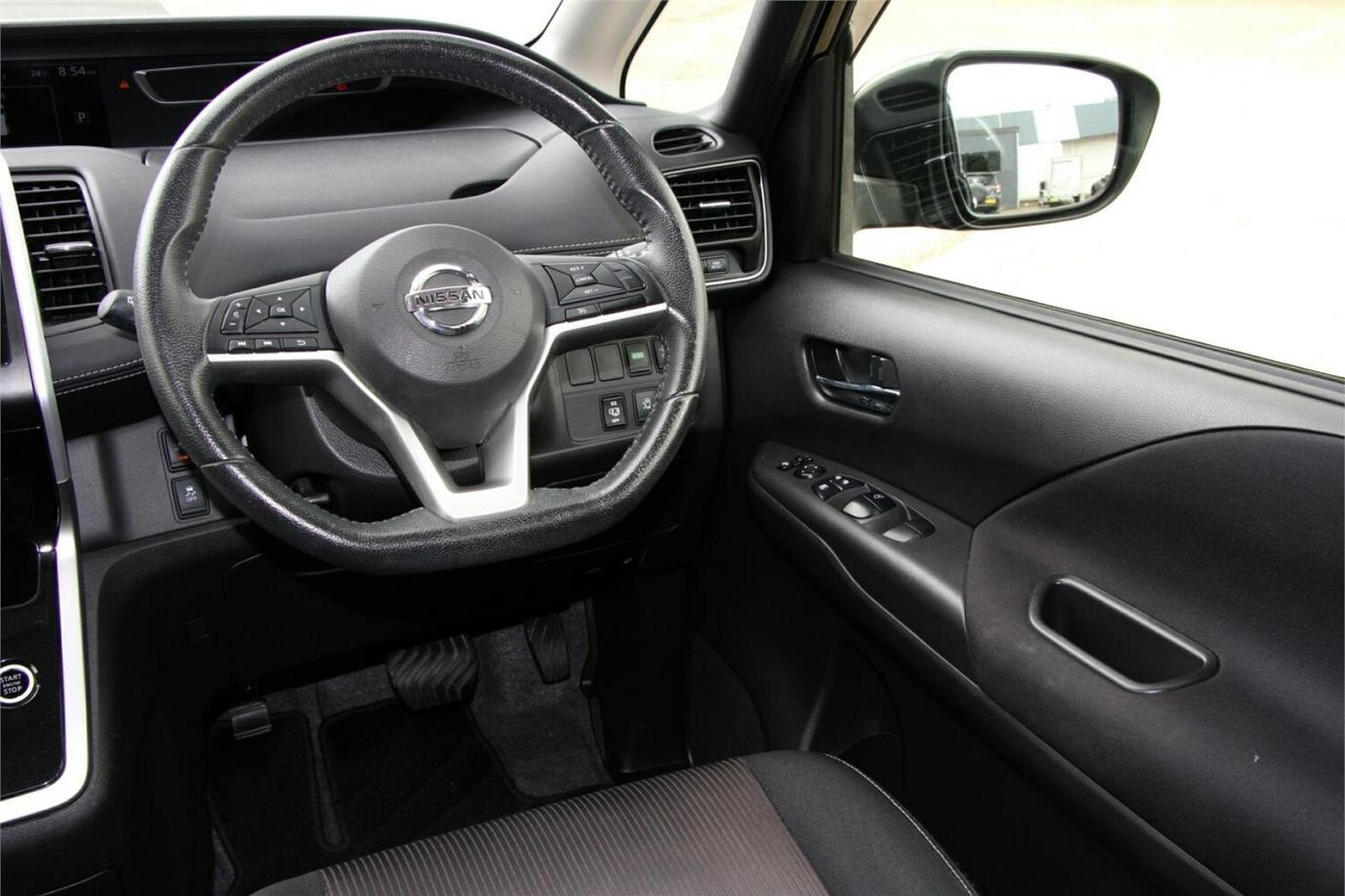 2017 Nissan Serena Highway Star (s-hybrid)-16