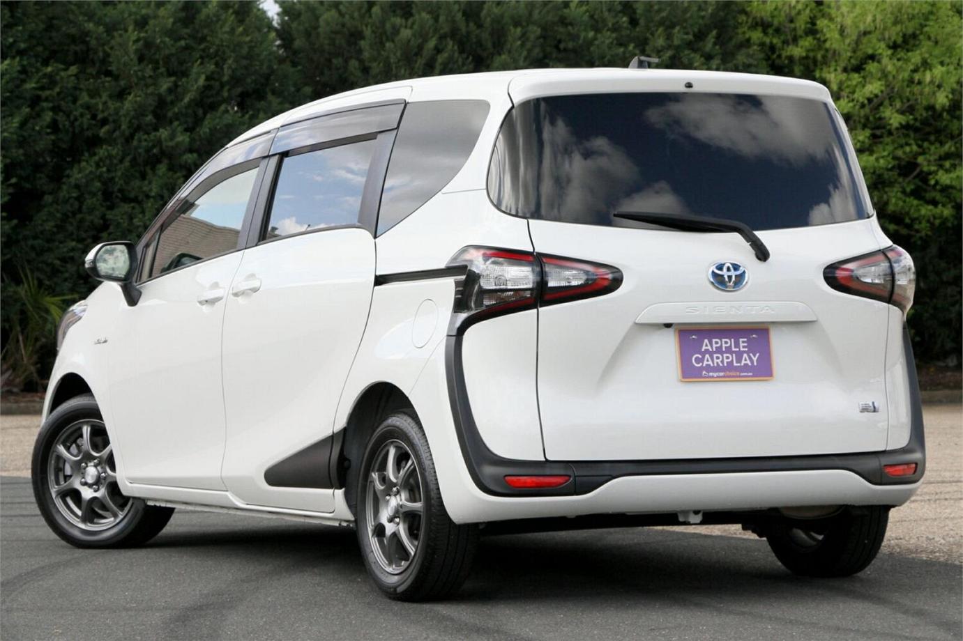 2016 Toyota Sienta G (hybrid)-22