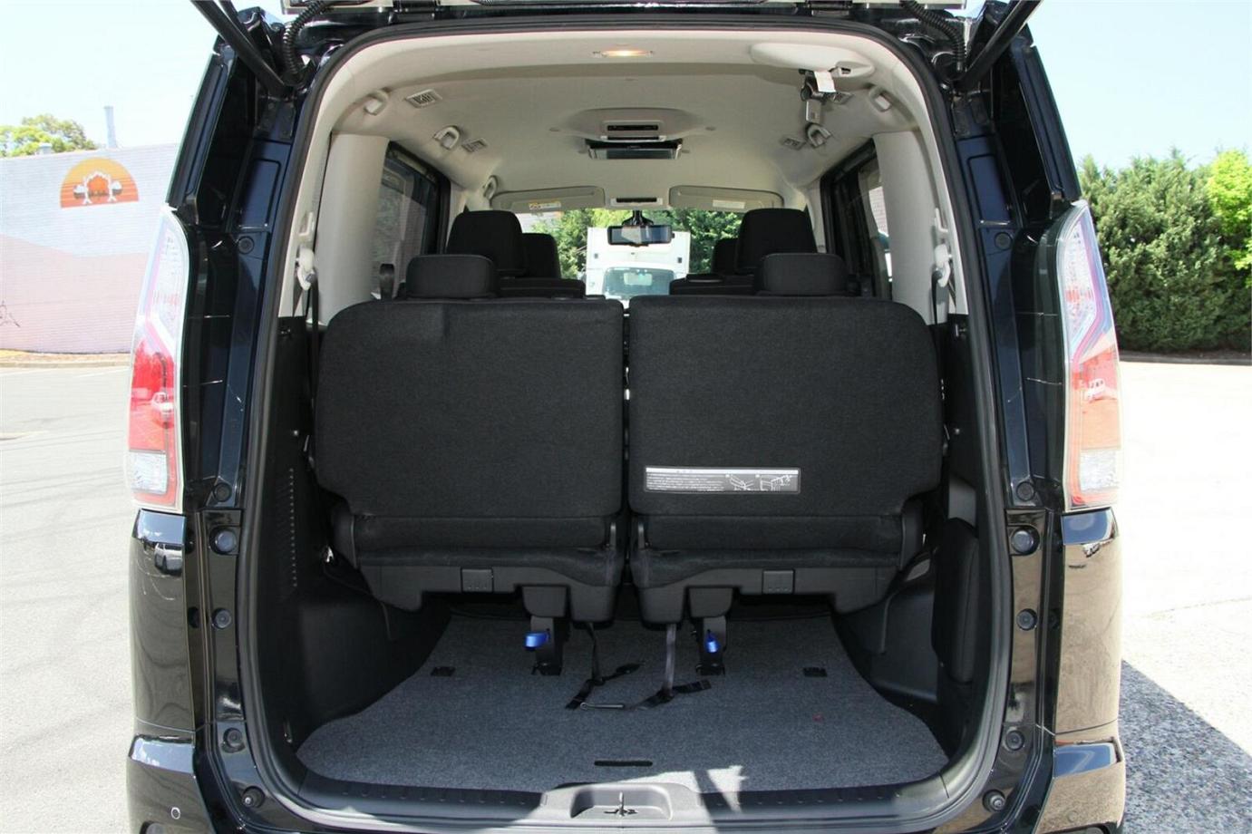 2018 Nissan Serena Highway Star V Selection (s-hybrid)-18