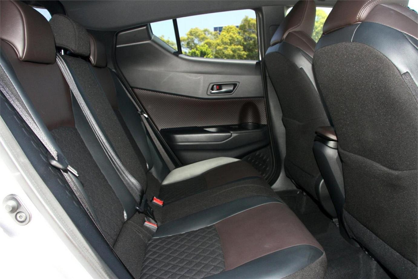 2017 TOYOTA C-HR G (HYBRID)-29