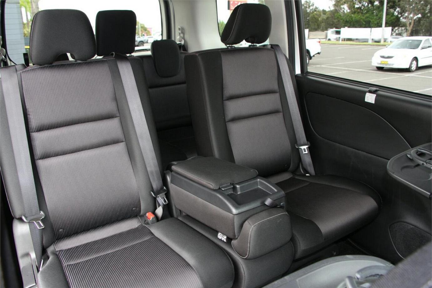 2017 Nissan Serena Highway Star (s-hybrid)-2