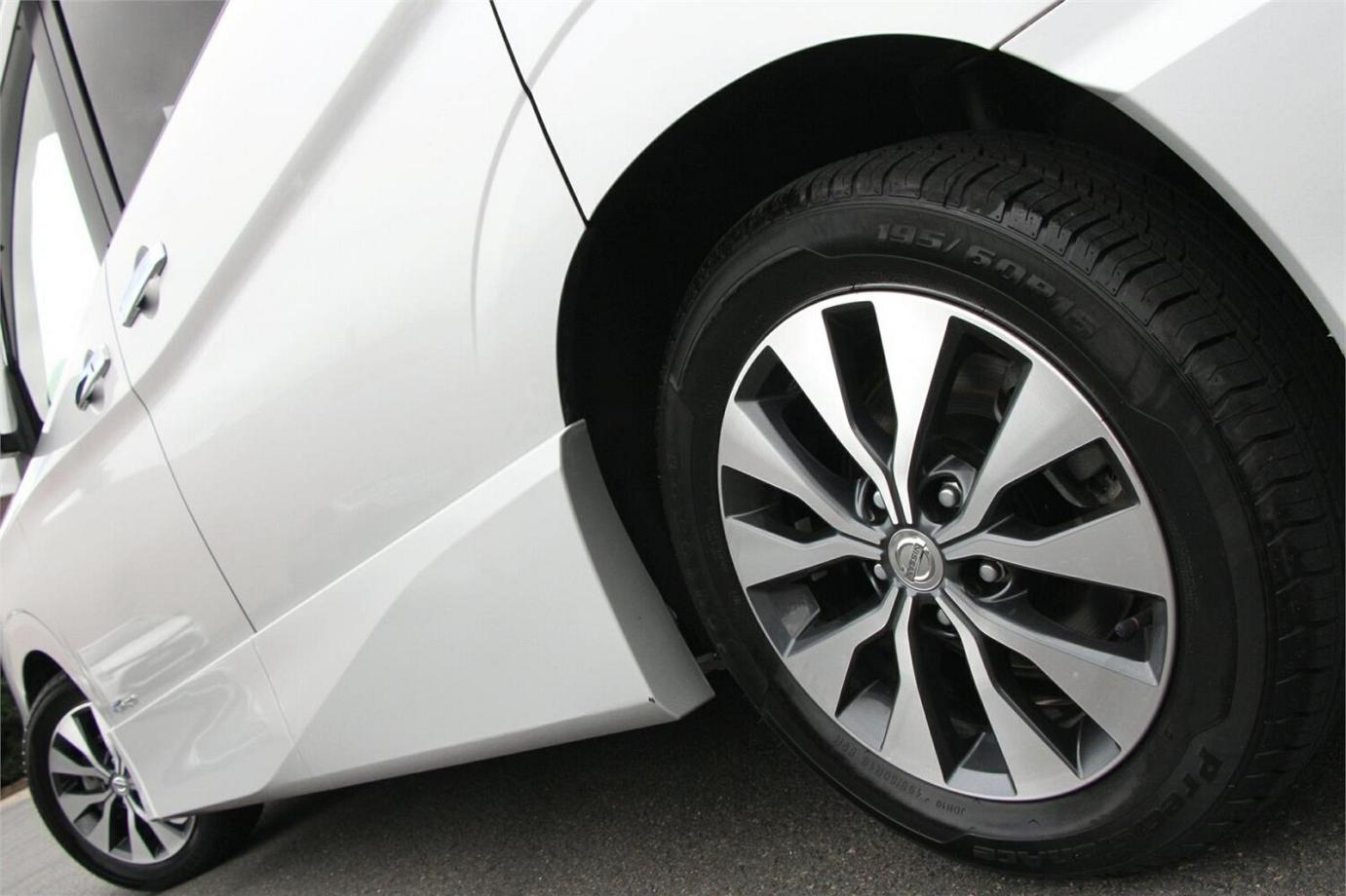 2017 Nissan Serena Highway Star (s-hybrid)-12