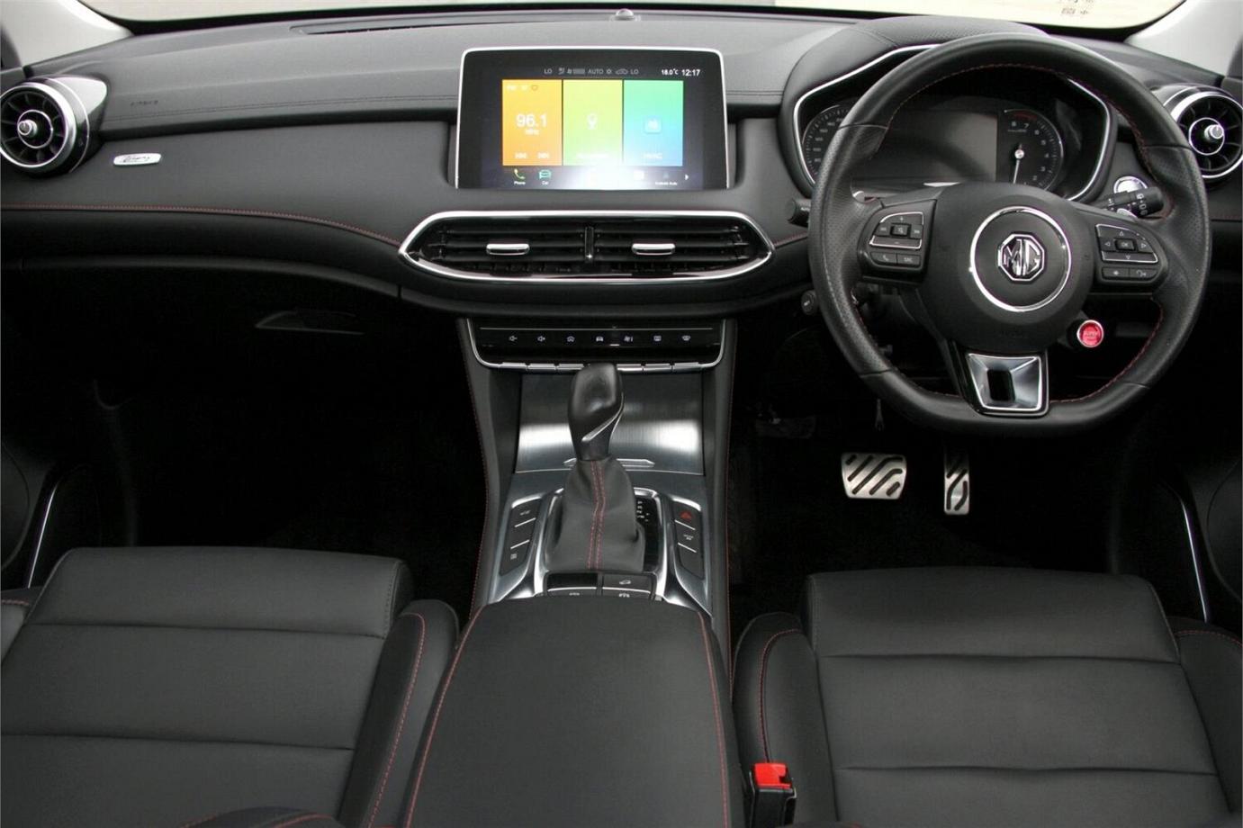 2022 Mg Hs Excite X-1