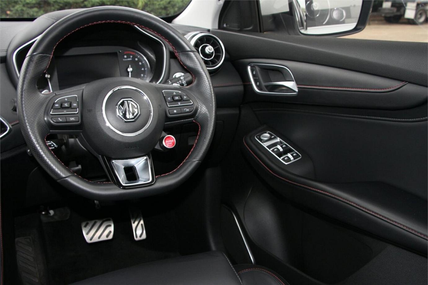 2022 Mg Hs Excite X-2
