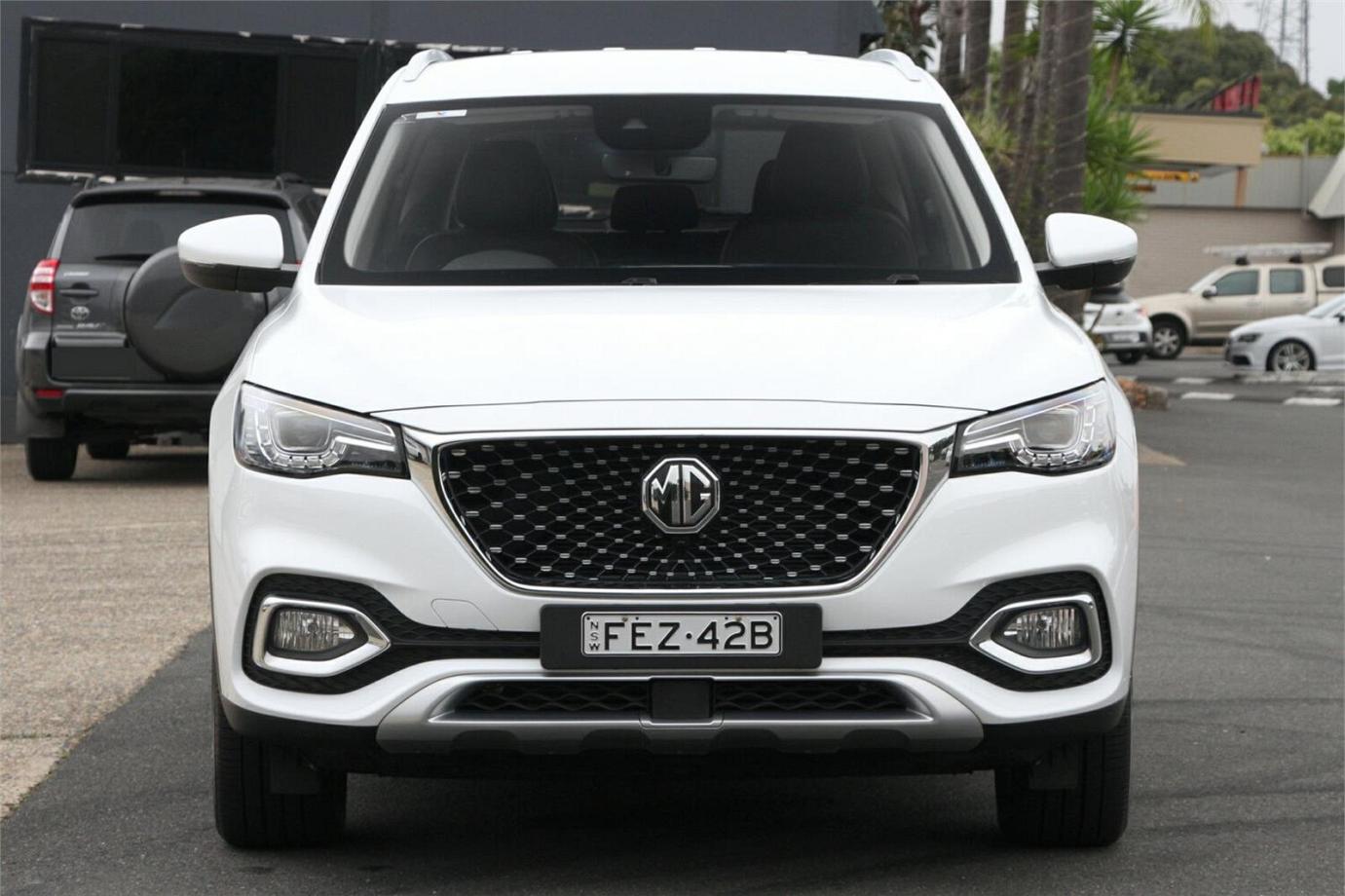 2022 Mg Hs Excite X-4