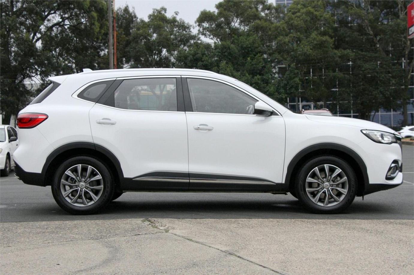 2023 Mg Hs Vibe-3