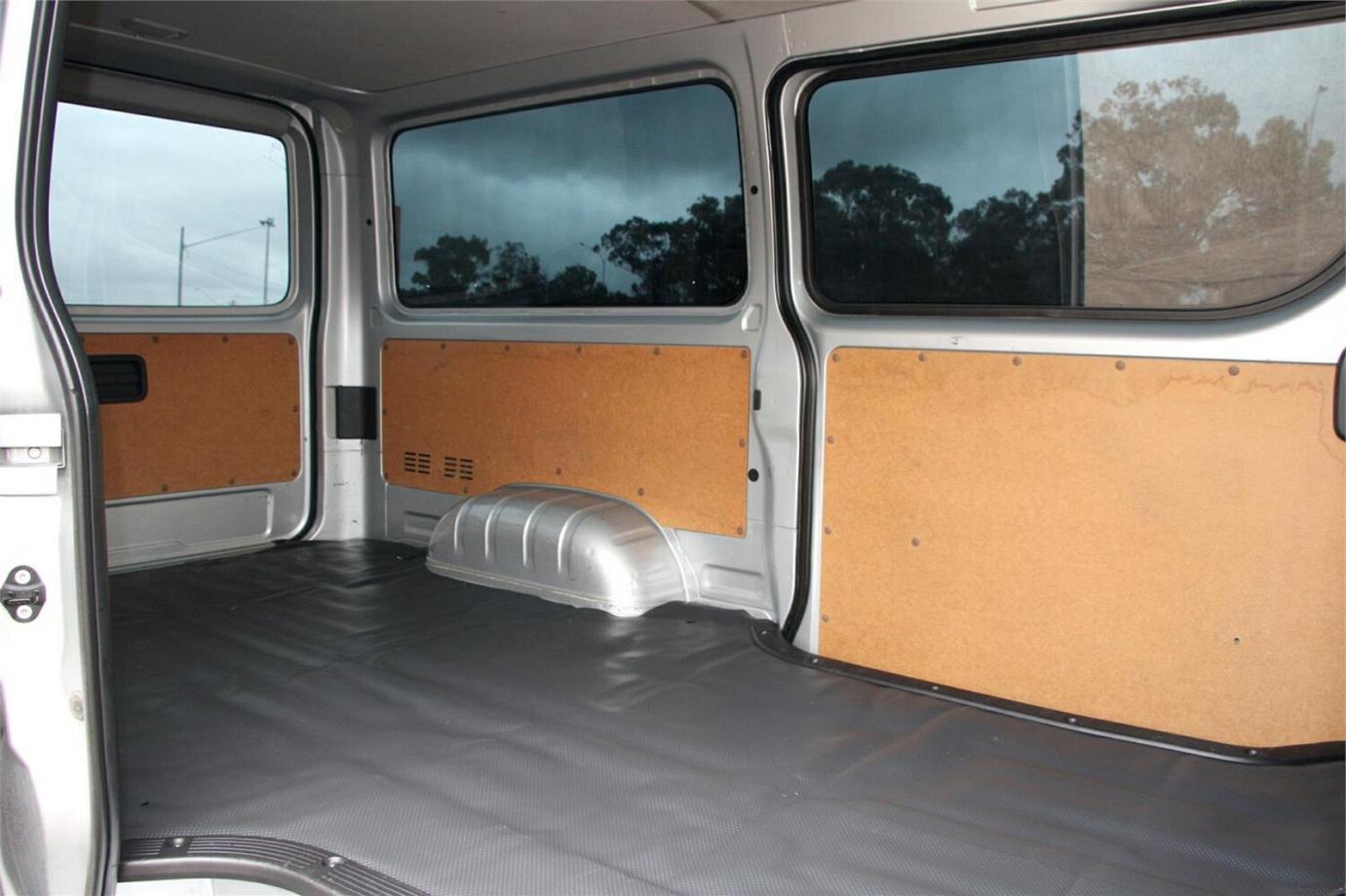 2017 Toyota Hiace Dx-2