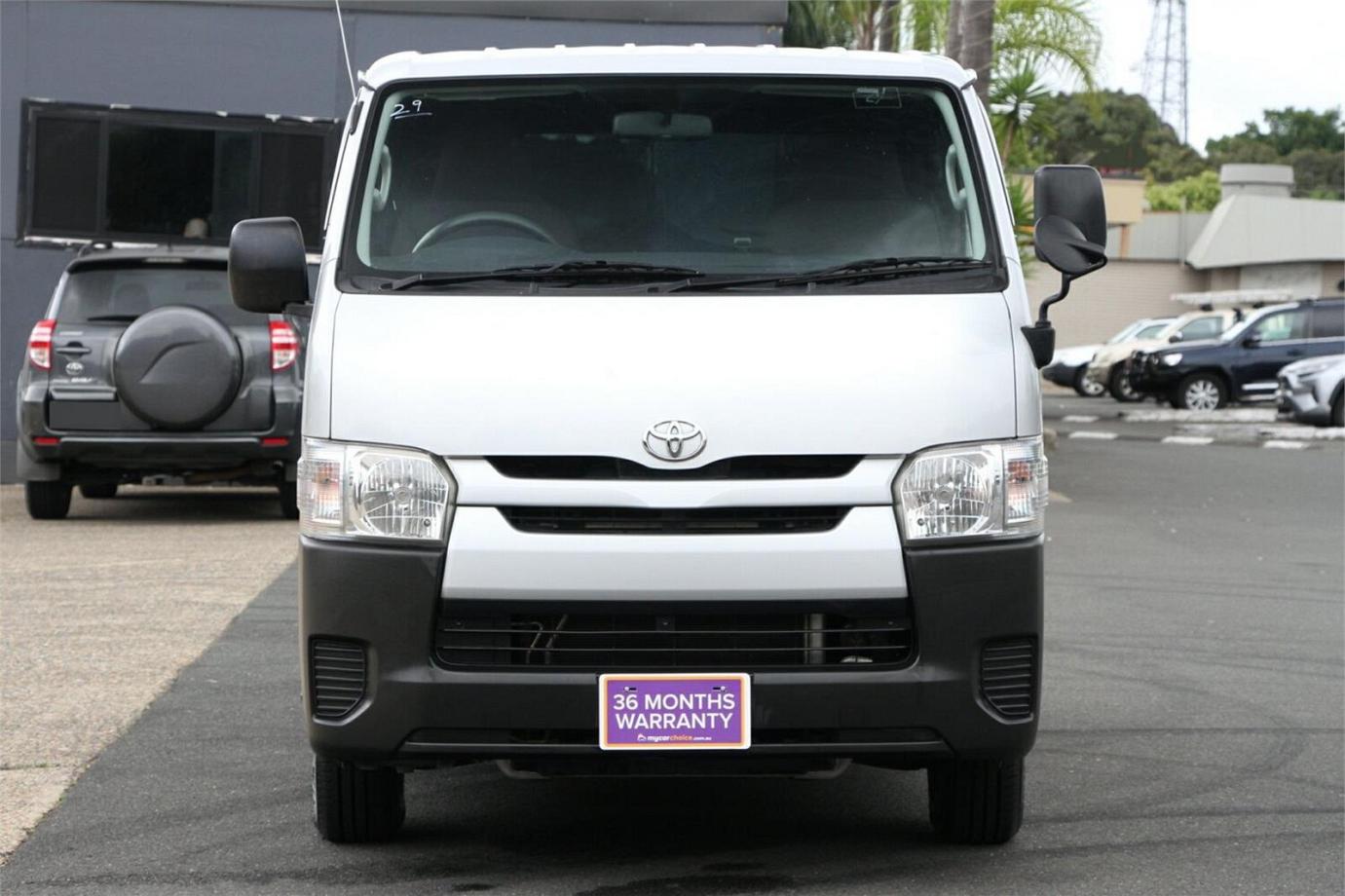 2017 Toyota Hiace Dx-4