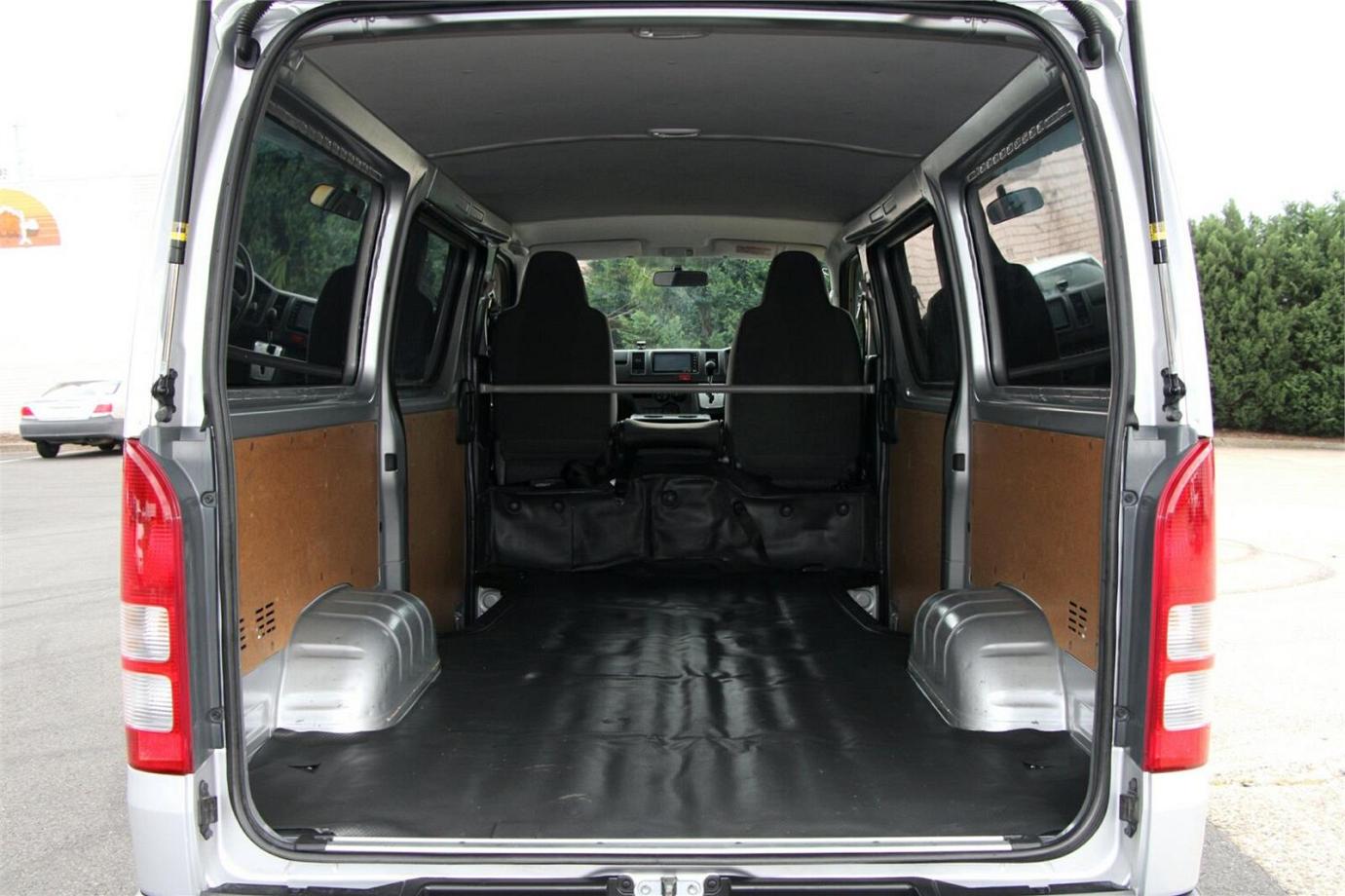 2017 Toyota Hiace Dx-10