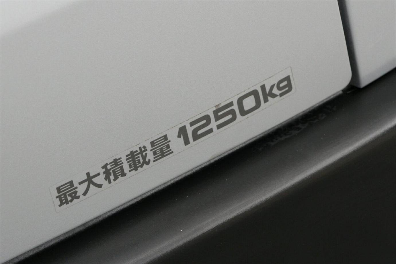 2017 Toyota Hiace Dx-6
