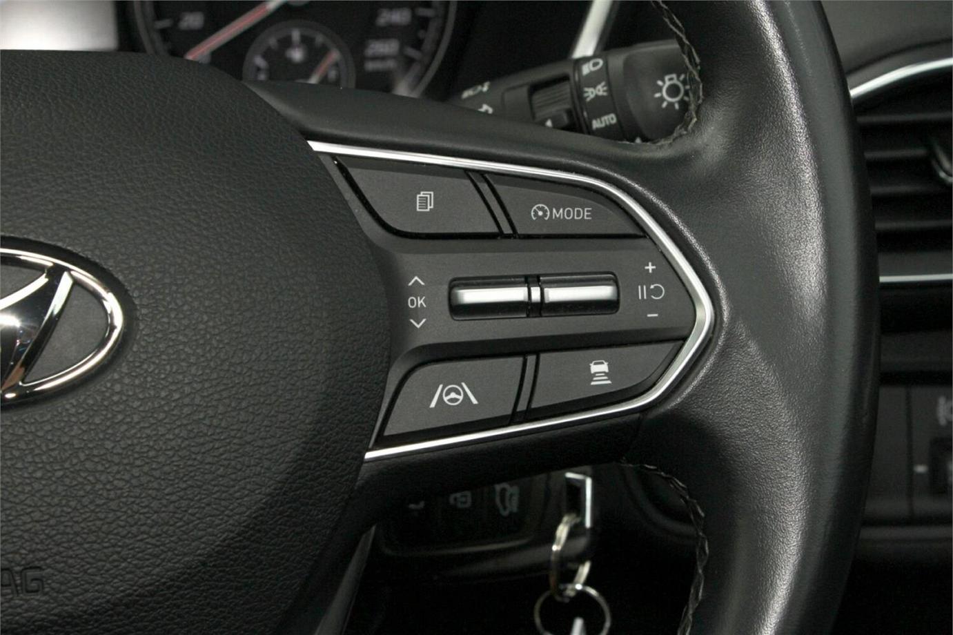 2022 Hyundai Santa Fe-11