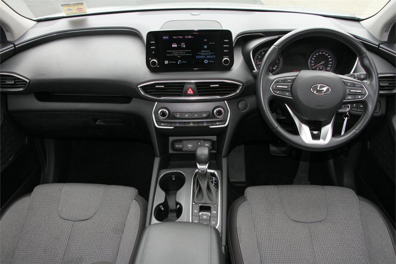 2022 Hyundai Santa Fe-22