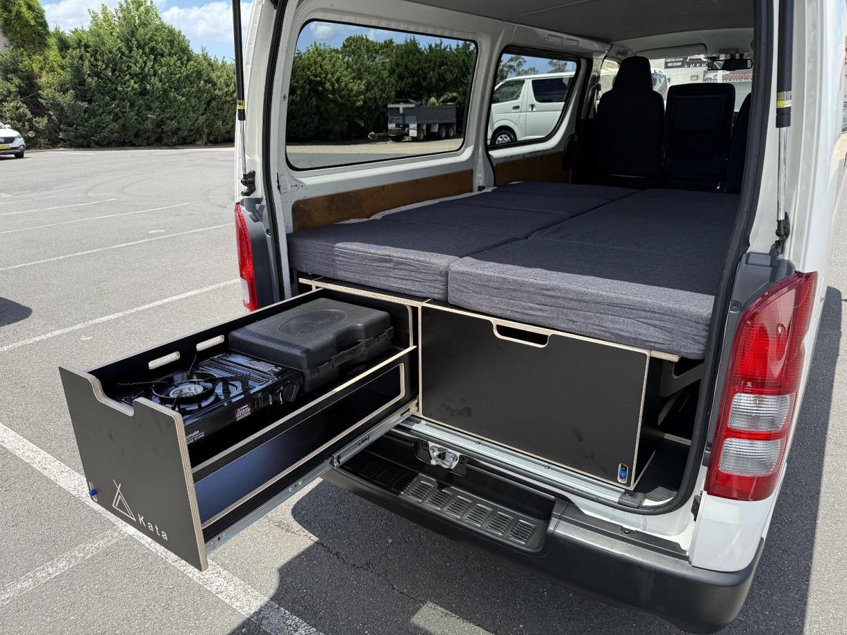 2017 Toyota Hiace Dx (camper Kit)-6