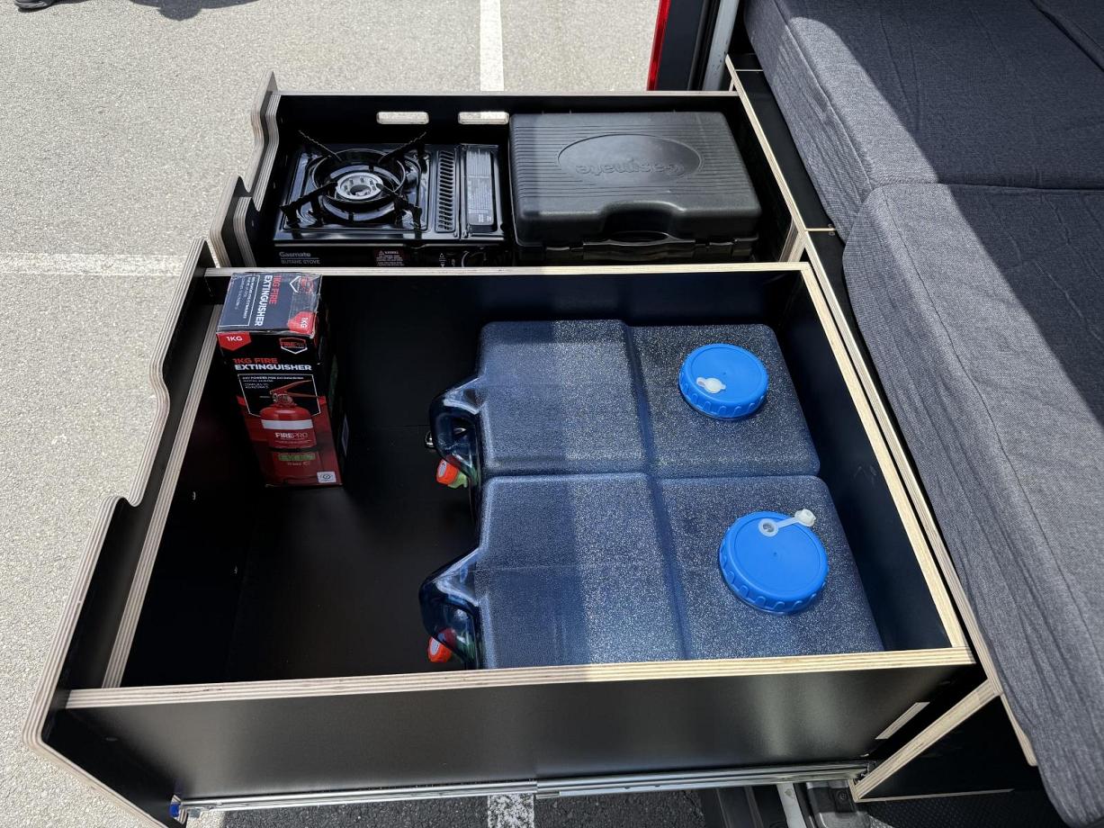 2017 Toyota Hiace Dx (camper Kit)-8