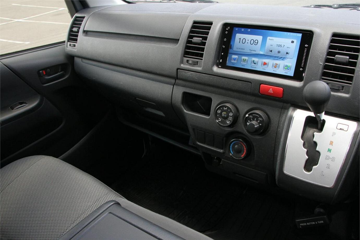 2017 Toyota Hiace Dx (camper Kit)-9