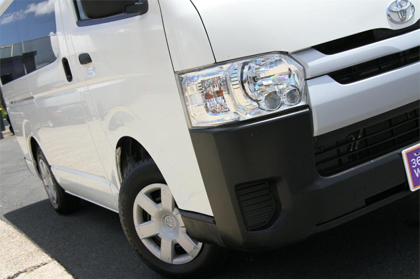2017 Toyota Hiace Dx (camper Kit)-6