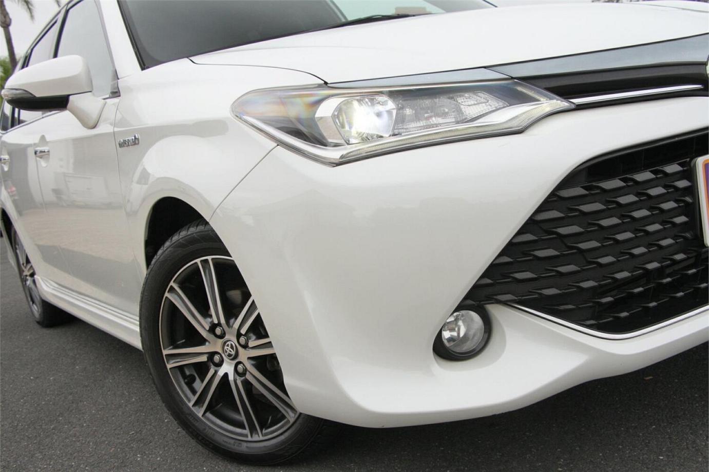 2015 Toyota Corolla Fielder Wxb (hybrid)-21
