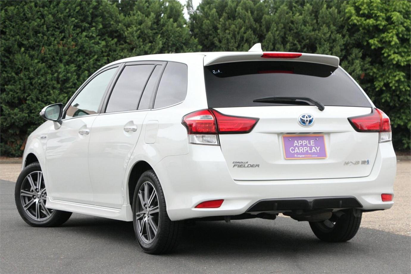2015 Toyota Corolla Fielder Wxb (hybrid)-22