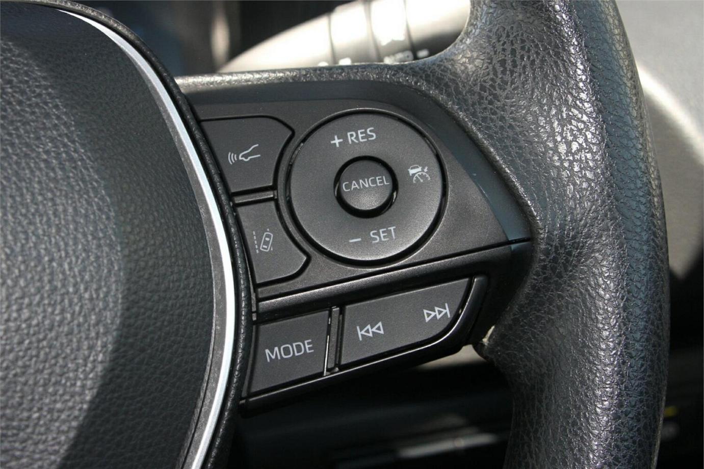 2018 Toyota Corolla Ascent Sport Hybrid-8
