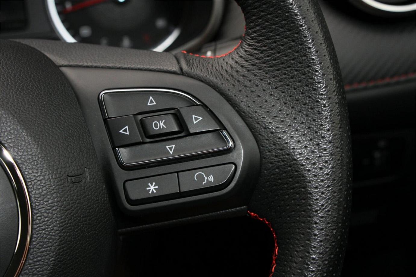 2023 Mg Zst Excite-11