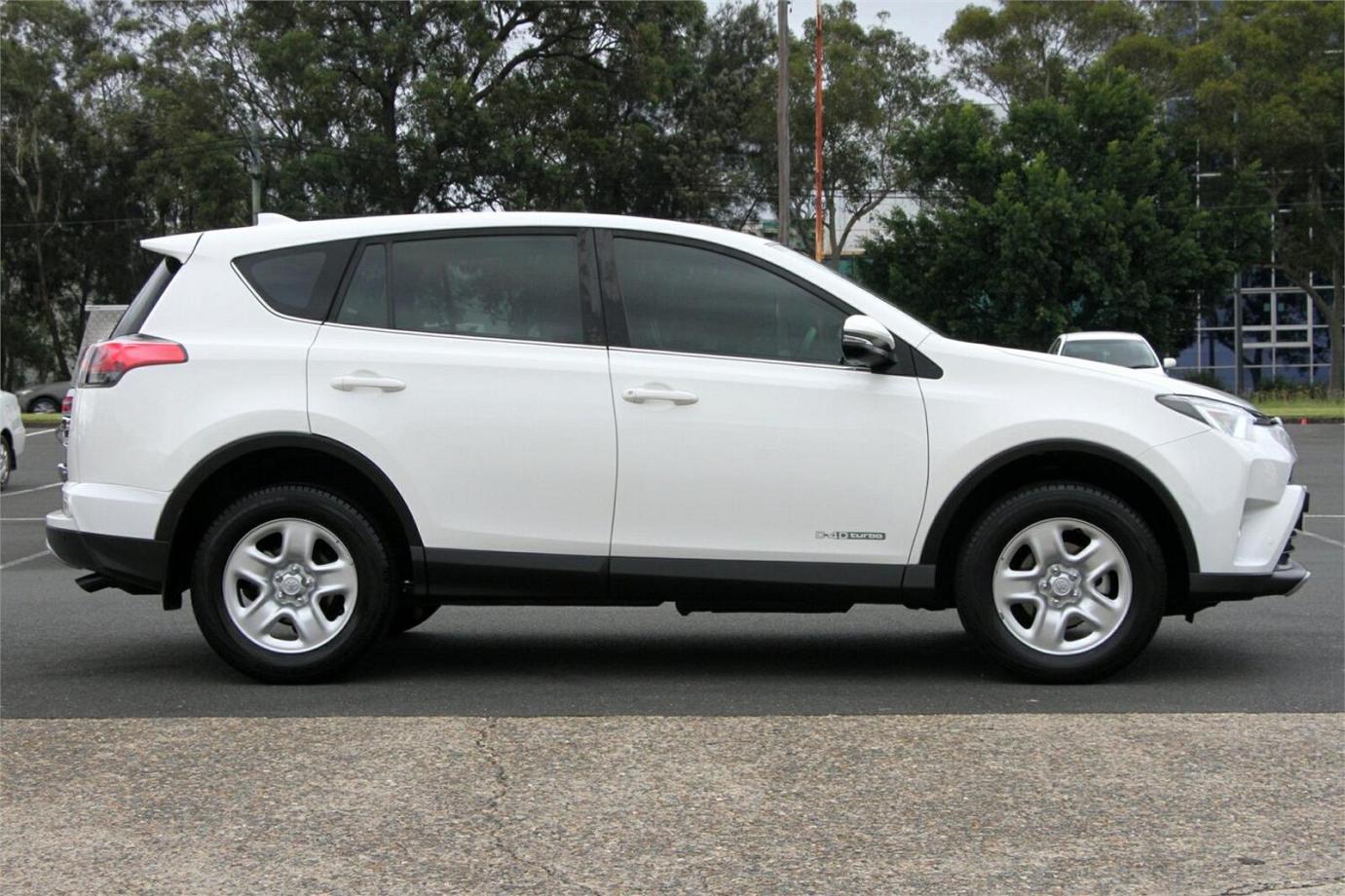 2018 TOYOTA RAV4 GX-13