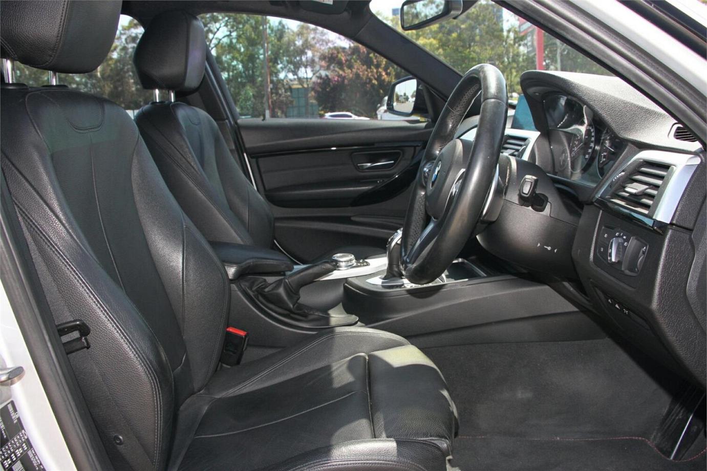 2015 Bmw 3 Series 330i M Sport-24
