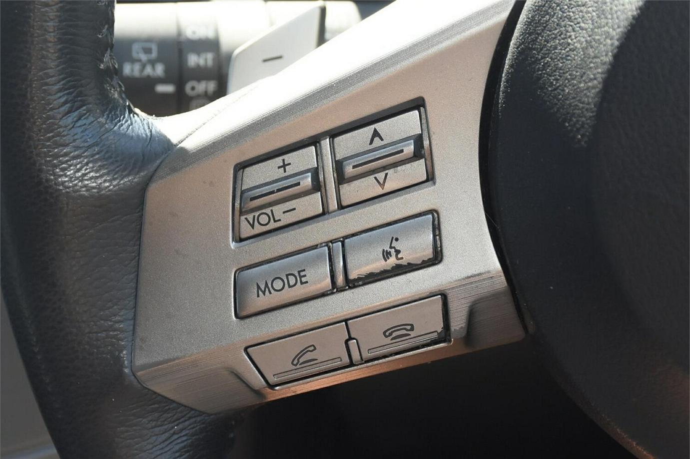 2012 Subaru Outback 2.5i-7