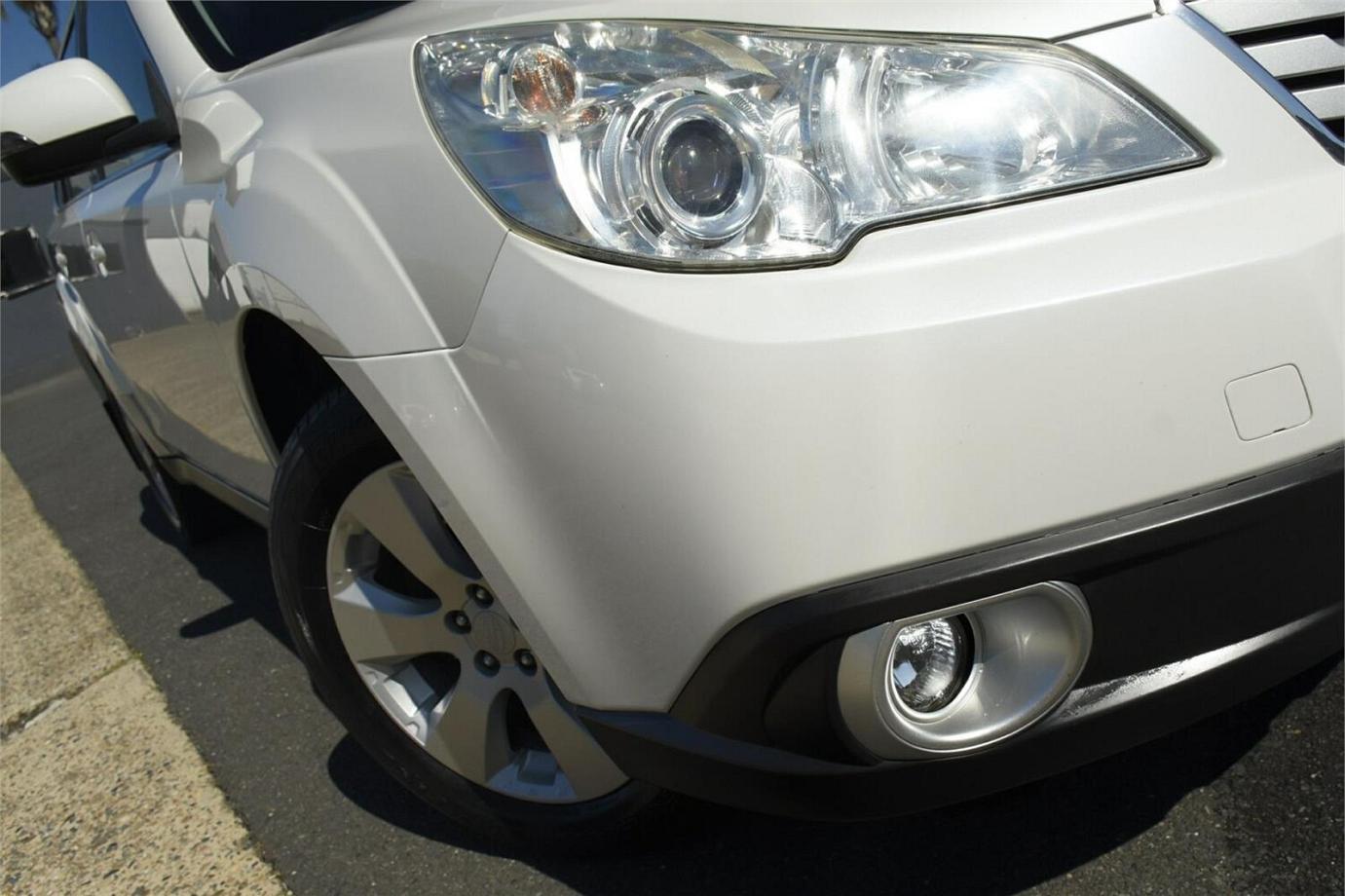 2012 Subaru Outback 2.5i-12