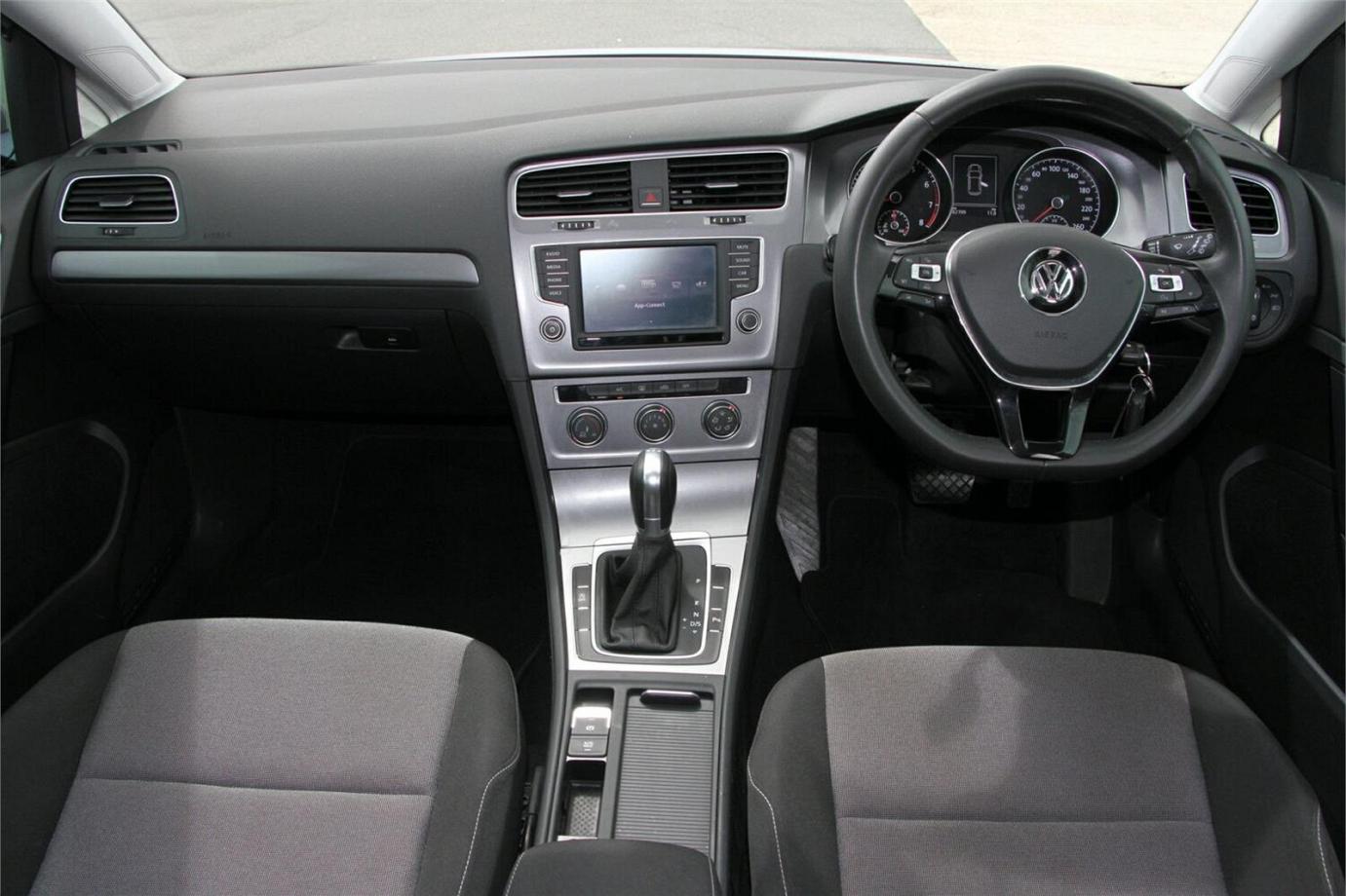 2016 Volkswagen Golf 92tsi Trendline-22