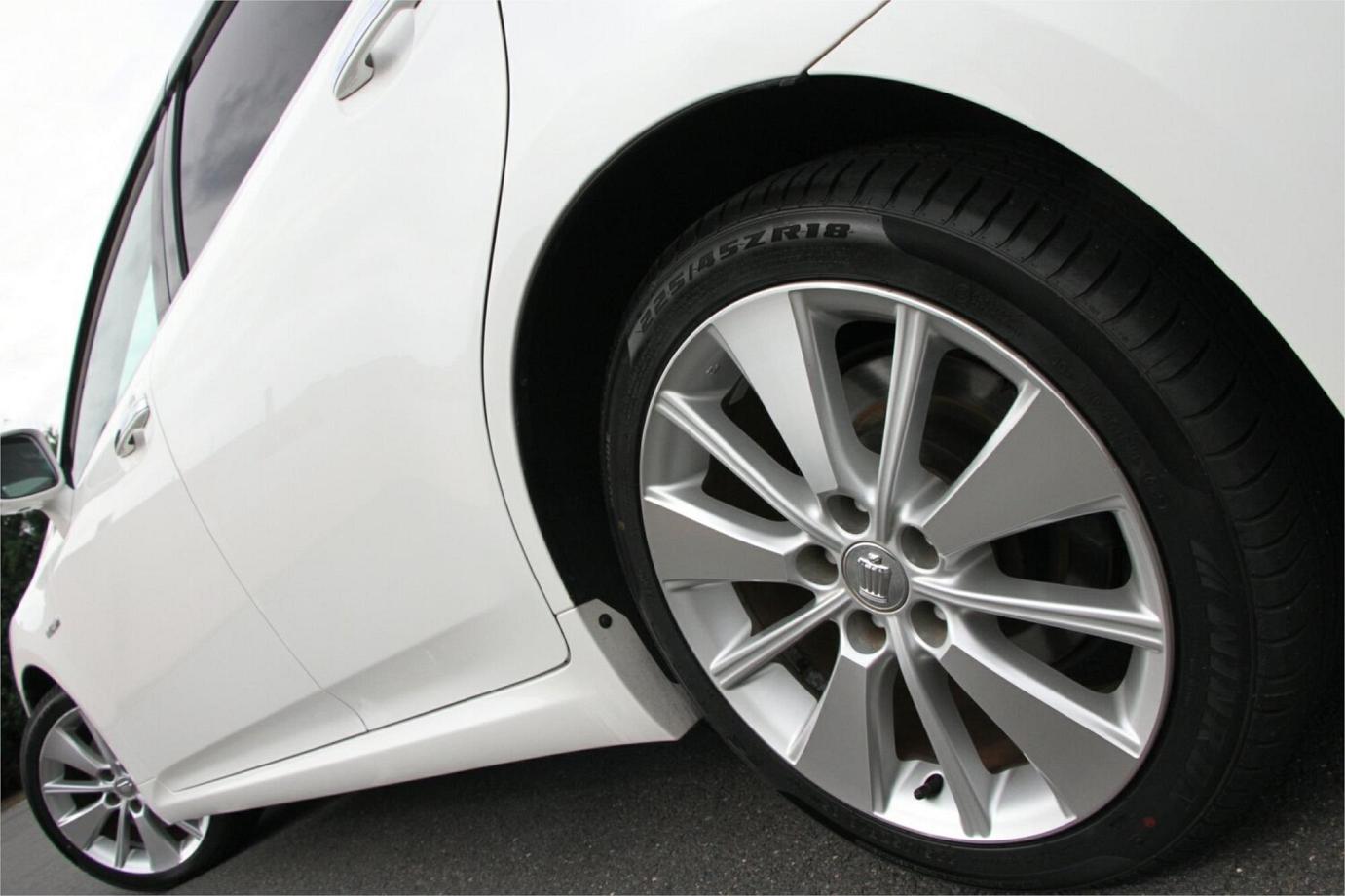 2010 Toyota Crown G (hybrid)-21