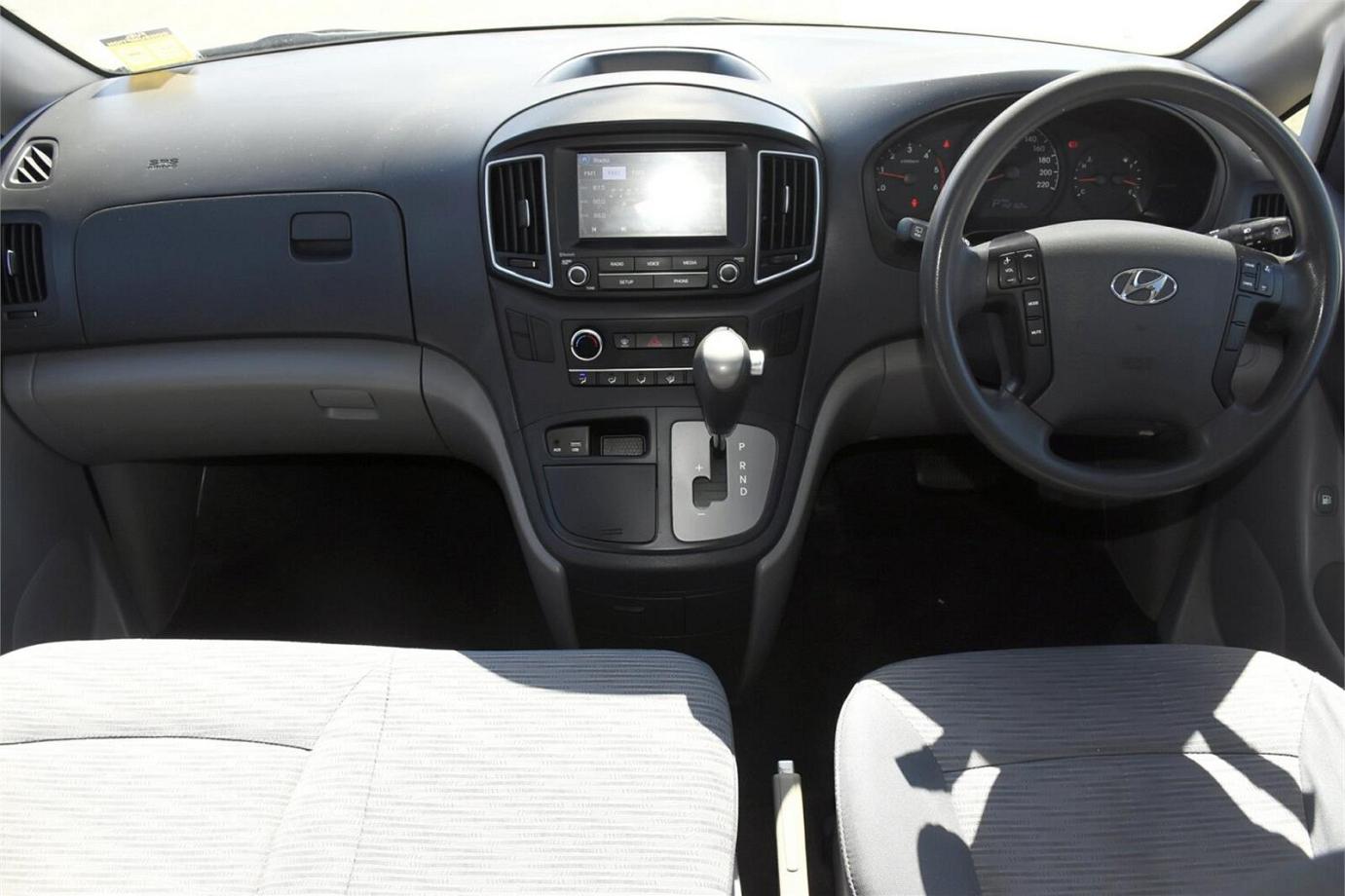 2017 Hyundai Iload-22