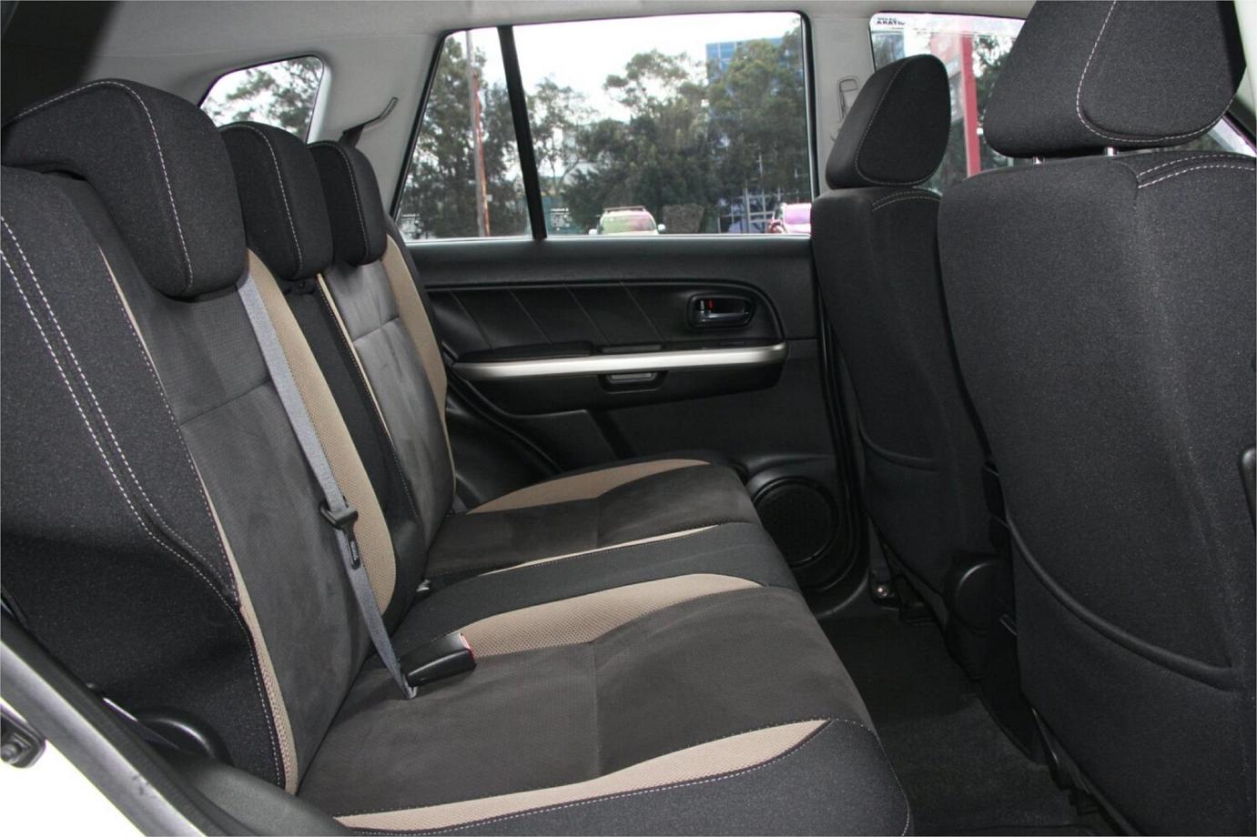 2016 Suzuki Grand Vitara Navigator-2