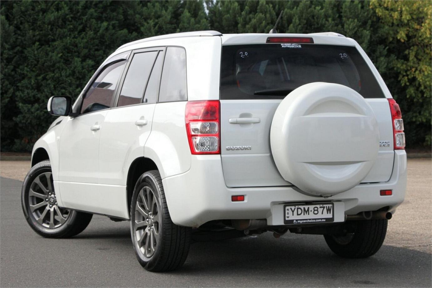 2016 Suzuki Grand Vitara Navigator-19