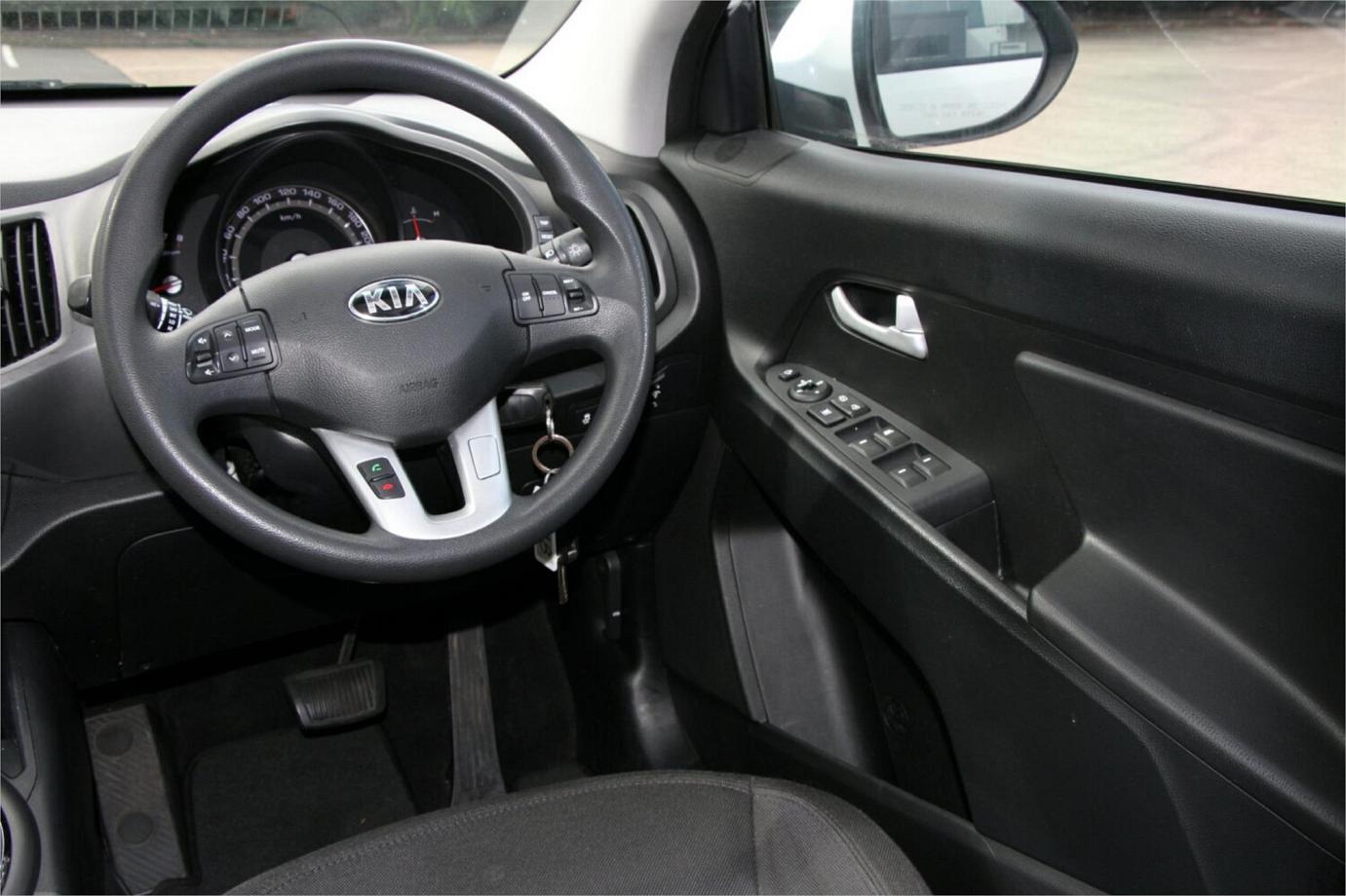 2013 Kia Sportage Si-23
