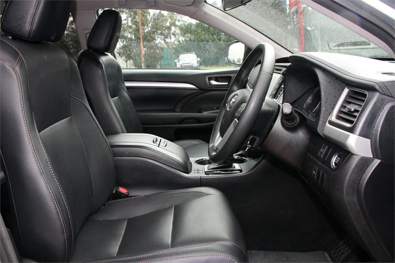 2017 Toyota Kluger Gxl-24