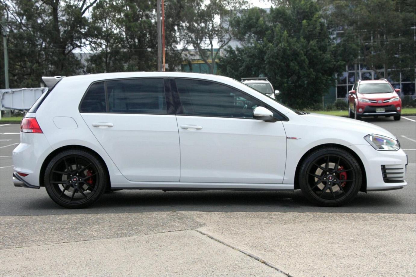 2015 Volkswagen Golf Gti-13