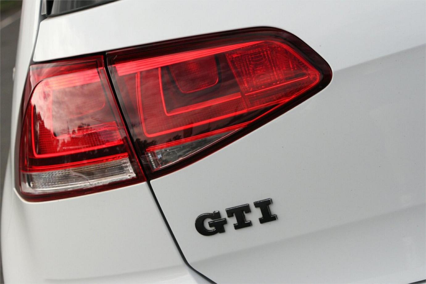 2015 Volkswagen Golf Gti-17